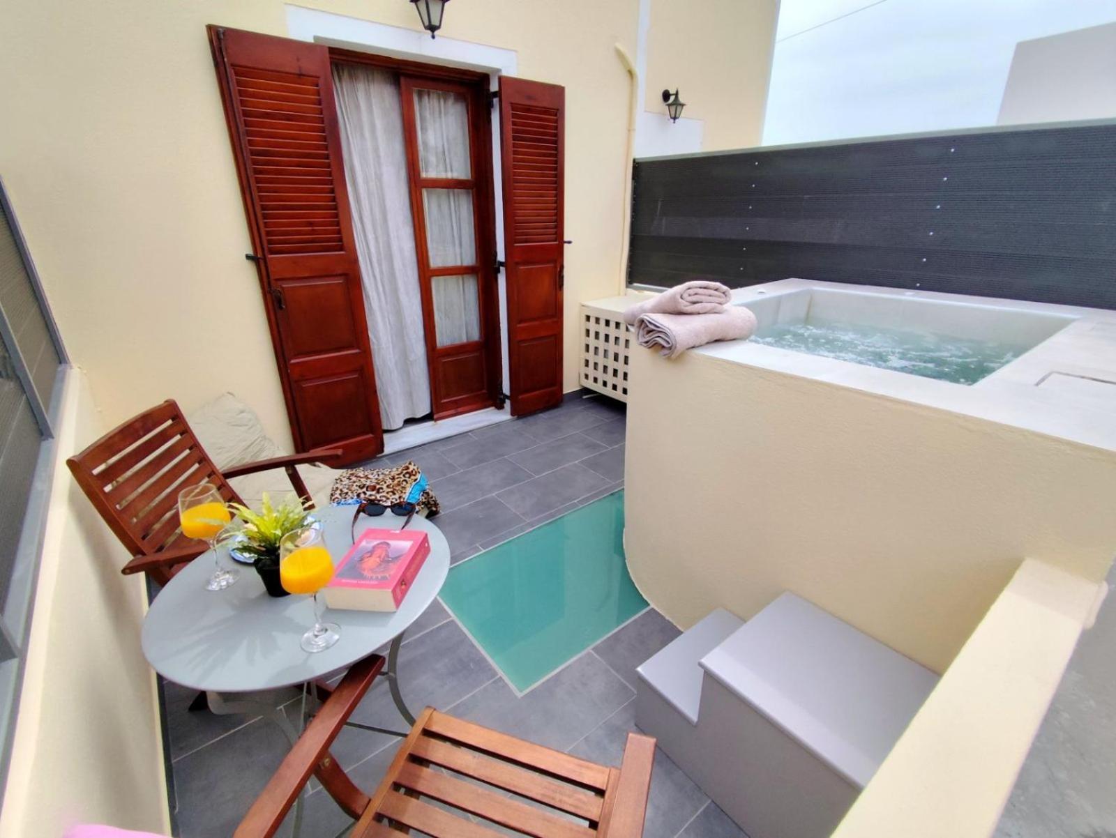 Marina'S Studios Perivolos  Exterior photo