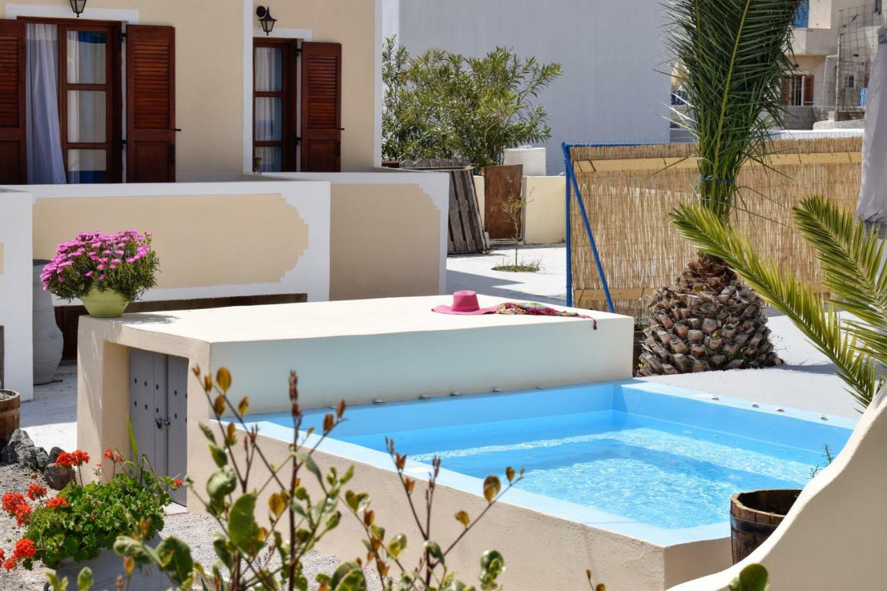 Marina'S Studios Perivolos  Exterior photo